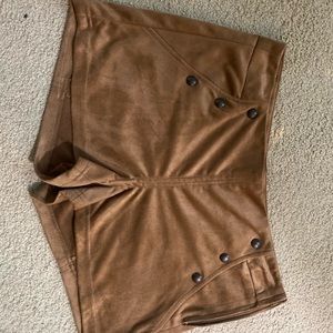 Brown soft shorts !
